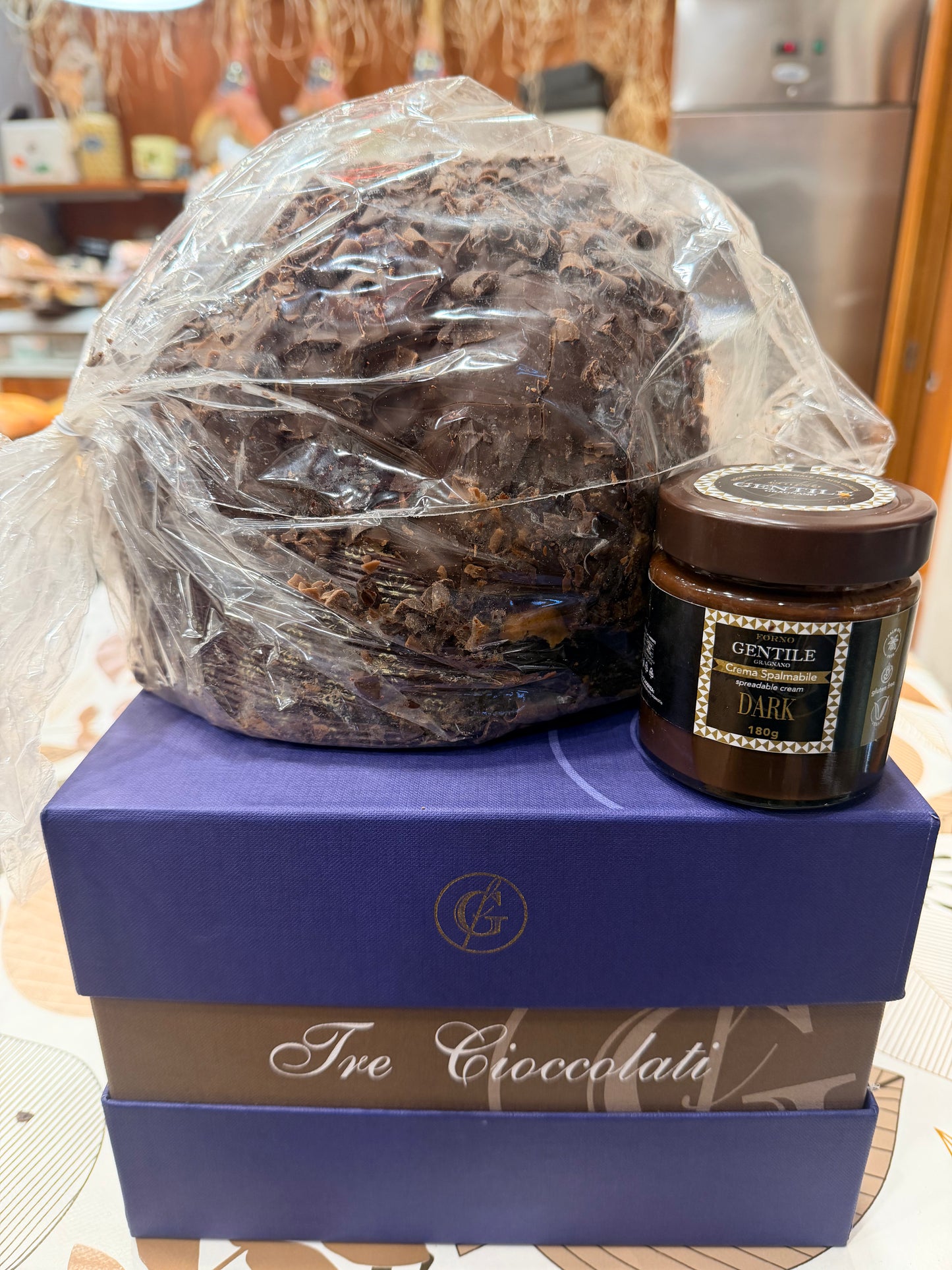 Panettone ai tre cioccolati