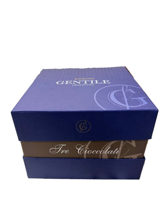 Panettone ai tre cioccolati